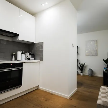 Premium Apartment *